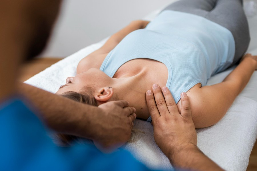 05 Vitespal_Dolor cervical que baja al brazo_tratamiento fisioterapia